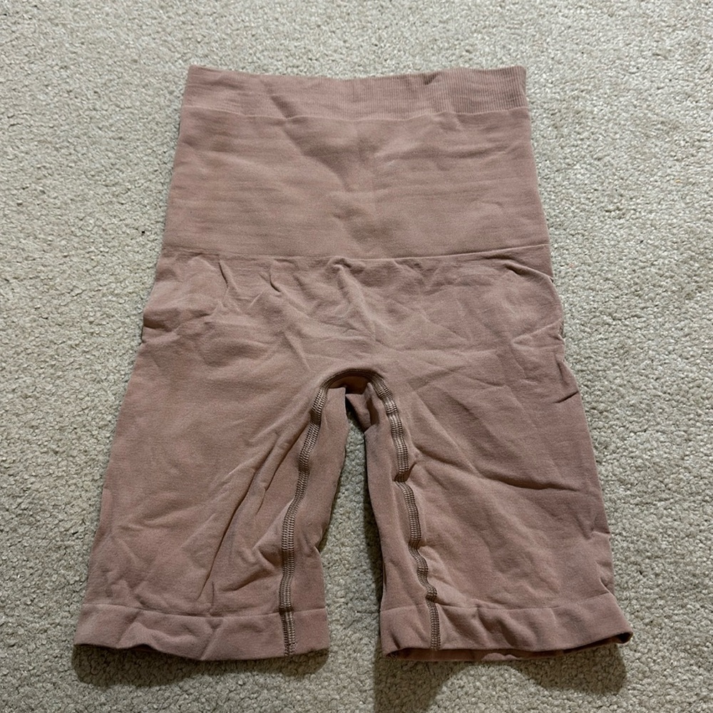 Skims Seamless Sculpt Mid Thigh Short L/XL